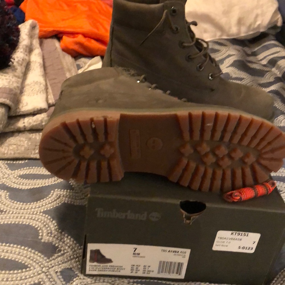 Timberlands - Picture 4 of 4